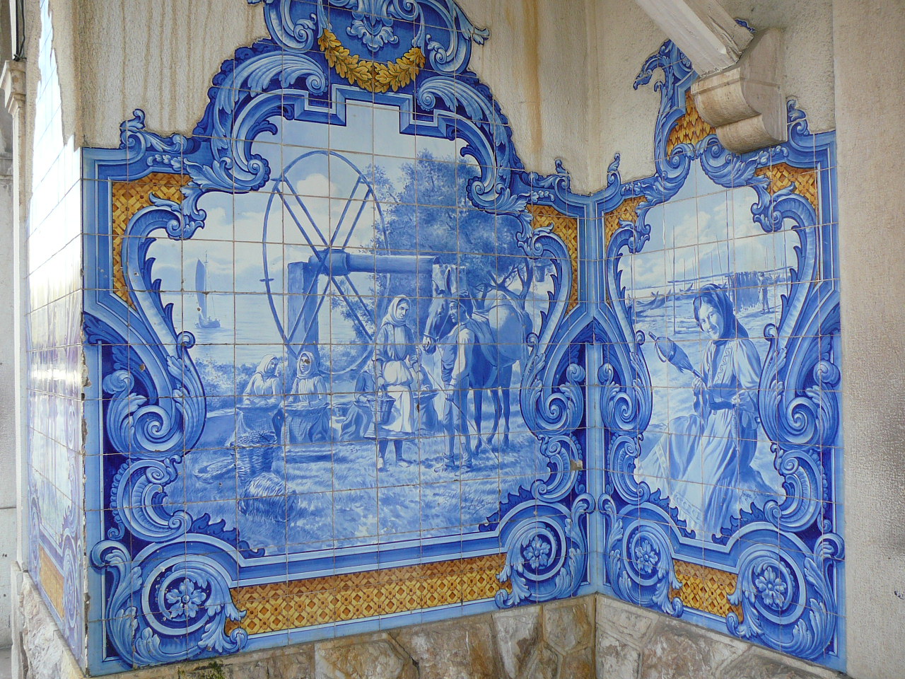 Lisbonne - Vila Franca de Xira La gare de Vila Franca de Xira Azulejos