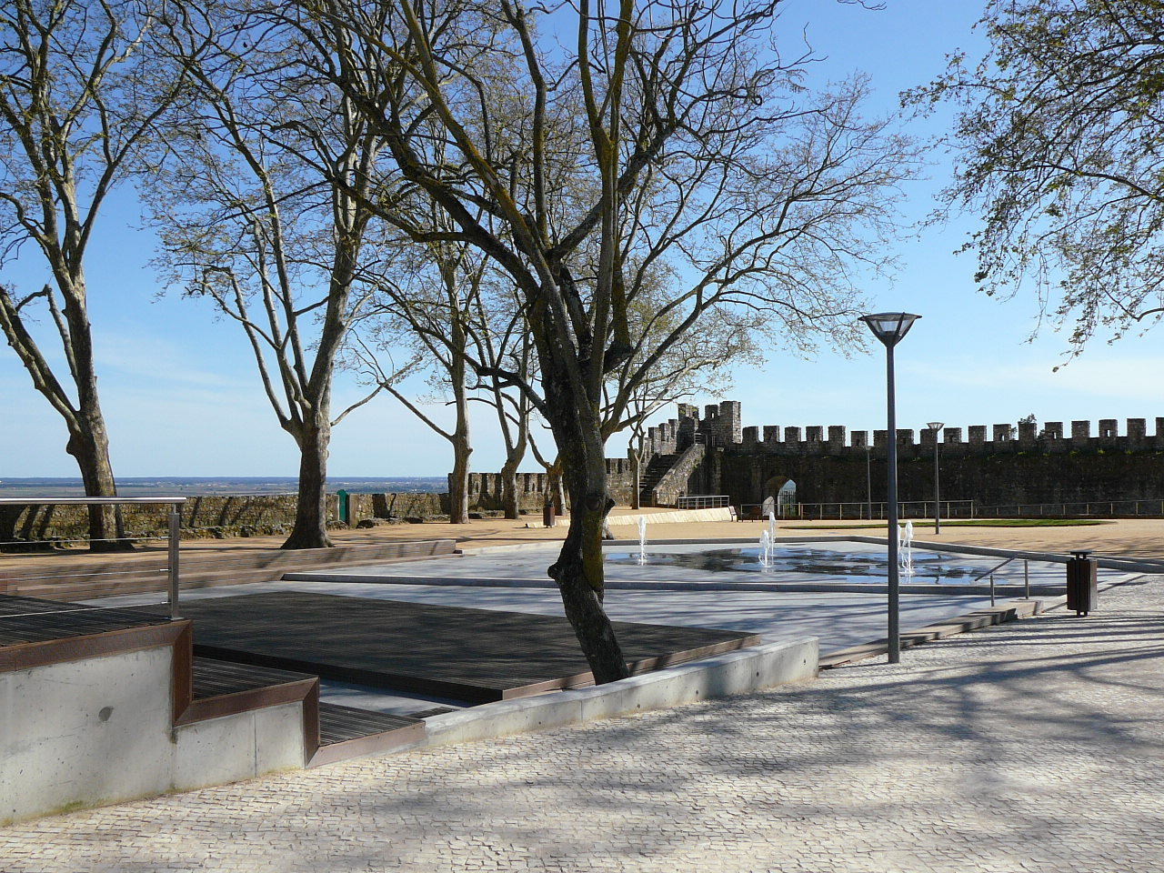 Azambula - Santarèm Muraille du jardin 