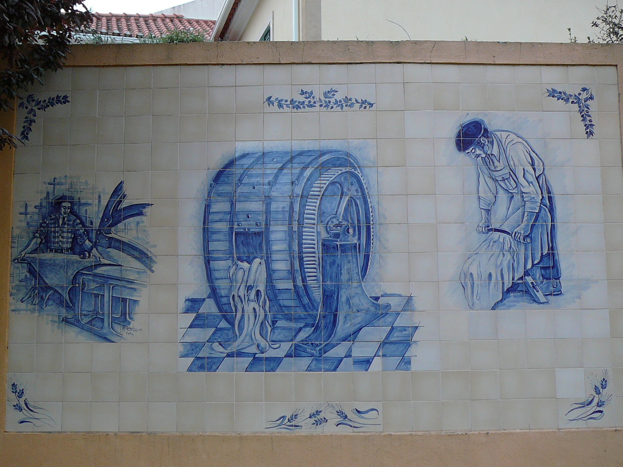 Santarèm - Monsanto Azulejos des métiers 