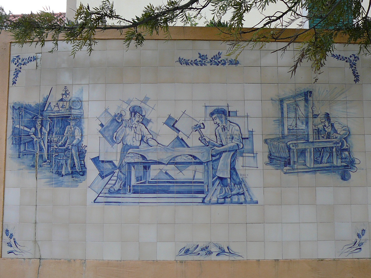 Santarèm - Monsanto Azulejos des métiers 