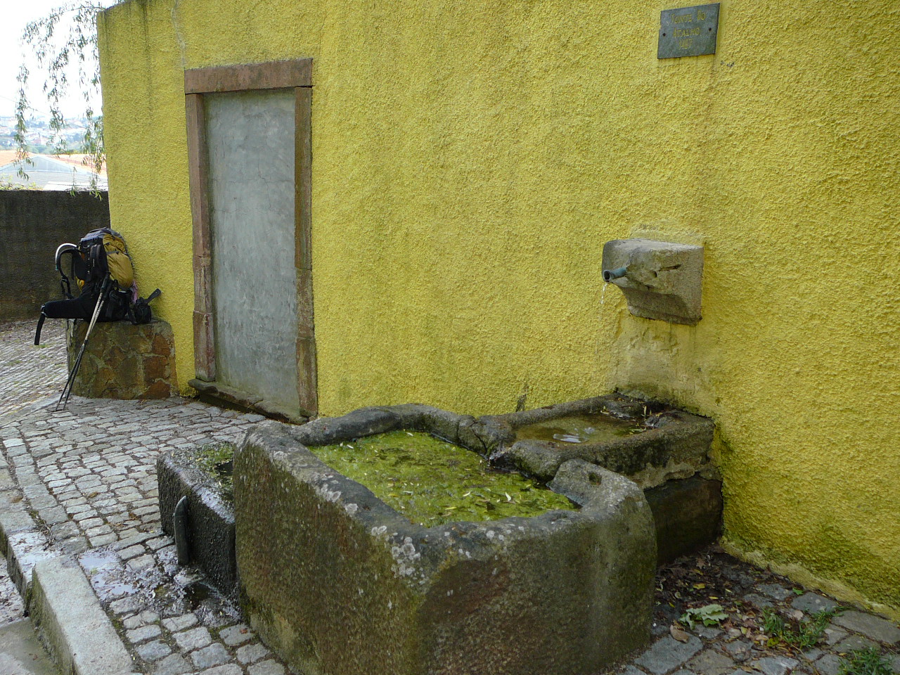 Avelãs de Caminho - Albergaria a Velha Fonte do Atalho (1467) 