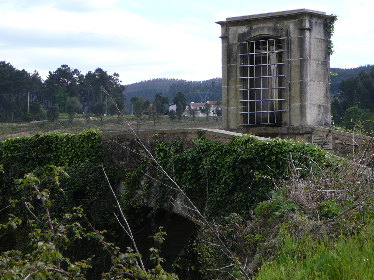Albergaria a Velha - São João da Madeira Pont après le village de Macinhata da Seixa 