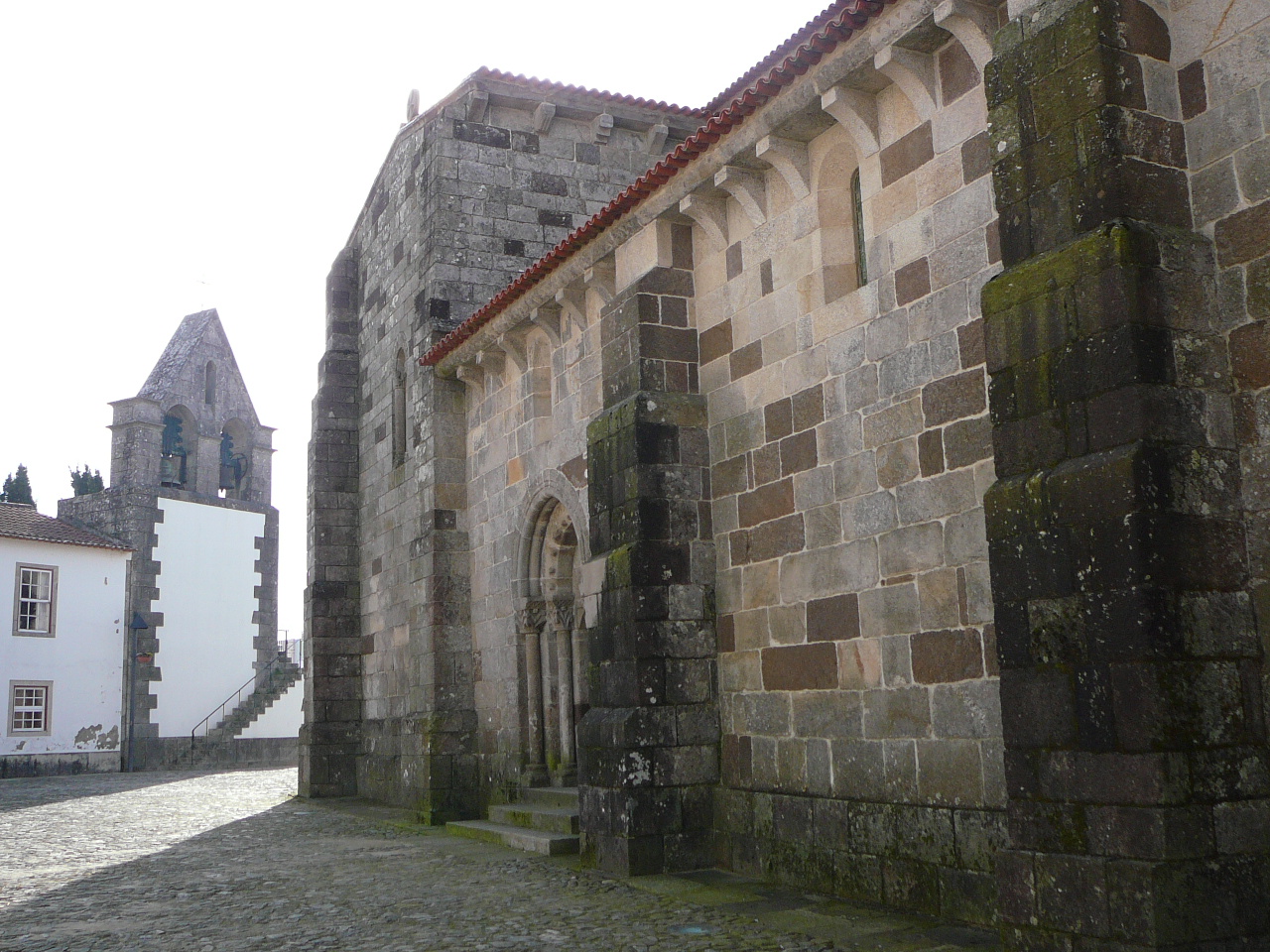Vilarinho - Barcelos L'église de S. Pedro à Rates 