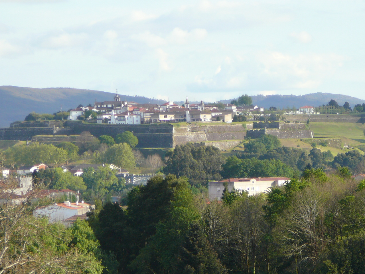 Rubiães - Tuy La forteresse de Valença depuis la chambre d'hôtel 