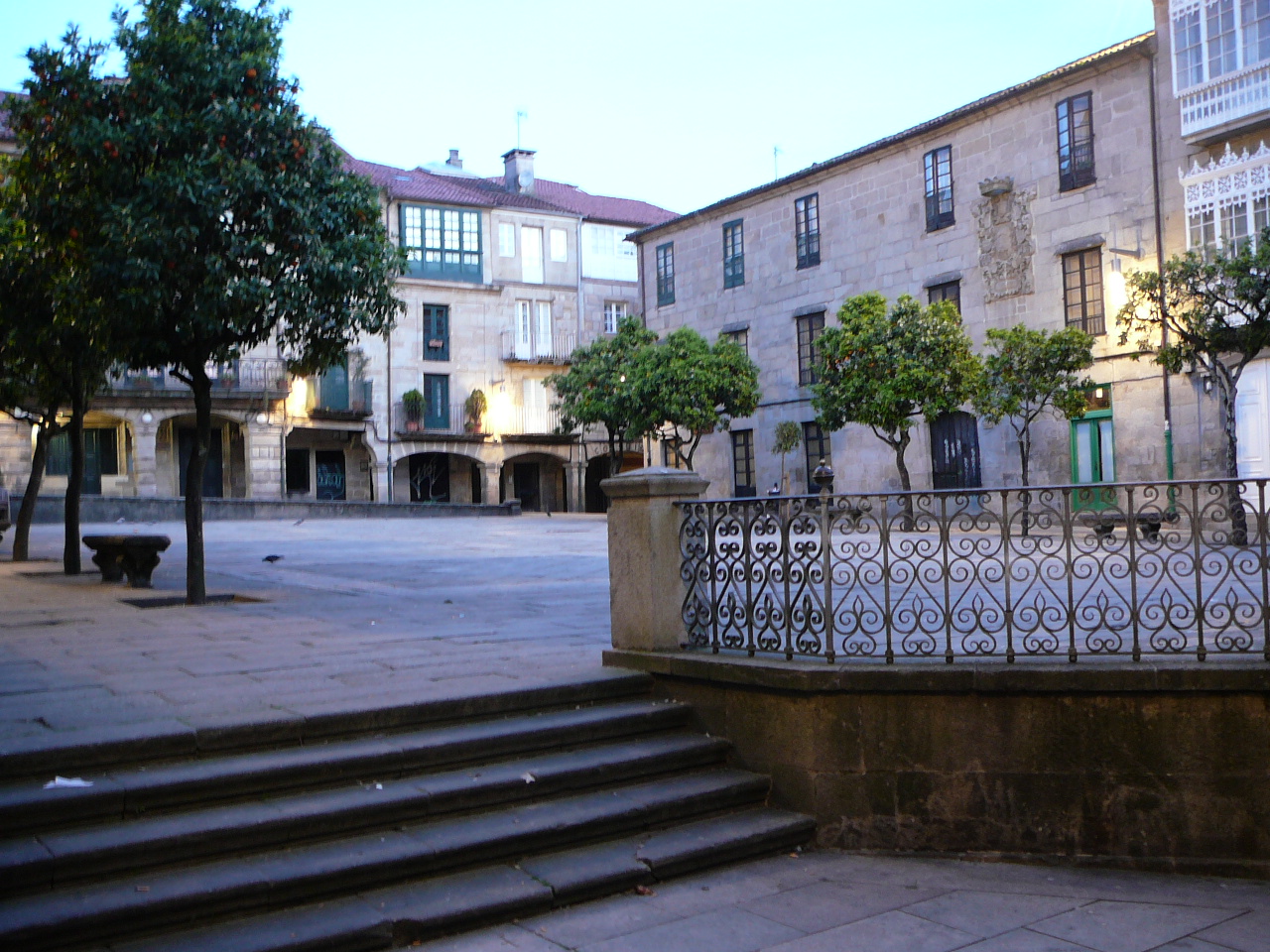 Ponteverdra - Caldas de Reis En ville au petit matin 